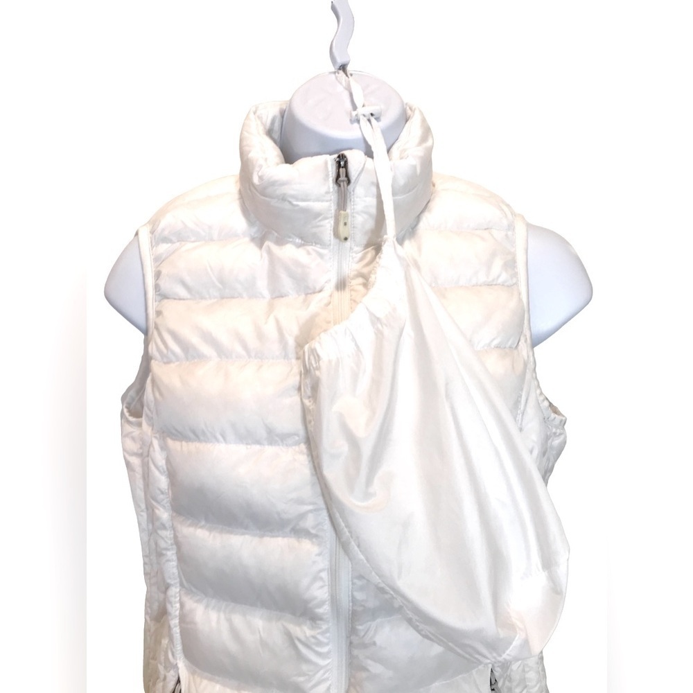 32 DEGREES, SOFT WHITE PACKABLE PUFFER VEST/ BAG FOR STORING/ TRAVEL, SZ S